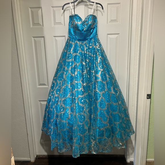 TONY BOWLS LE GALA TURQUOISE SEQUIN TULLE STRAPLESS GOWN
